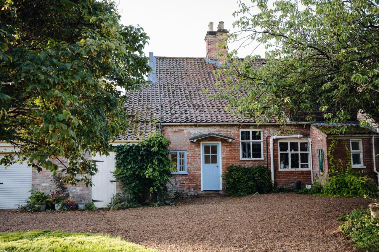 Hovell Hall Country Bed And Breakfast 诺里奇 外观 照片